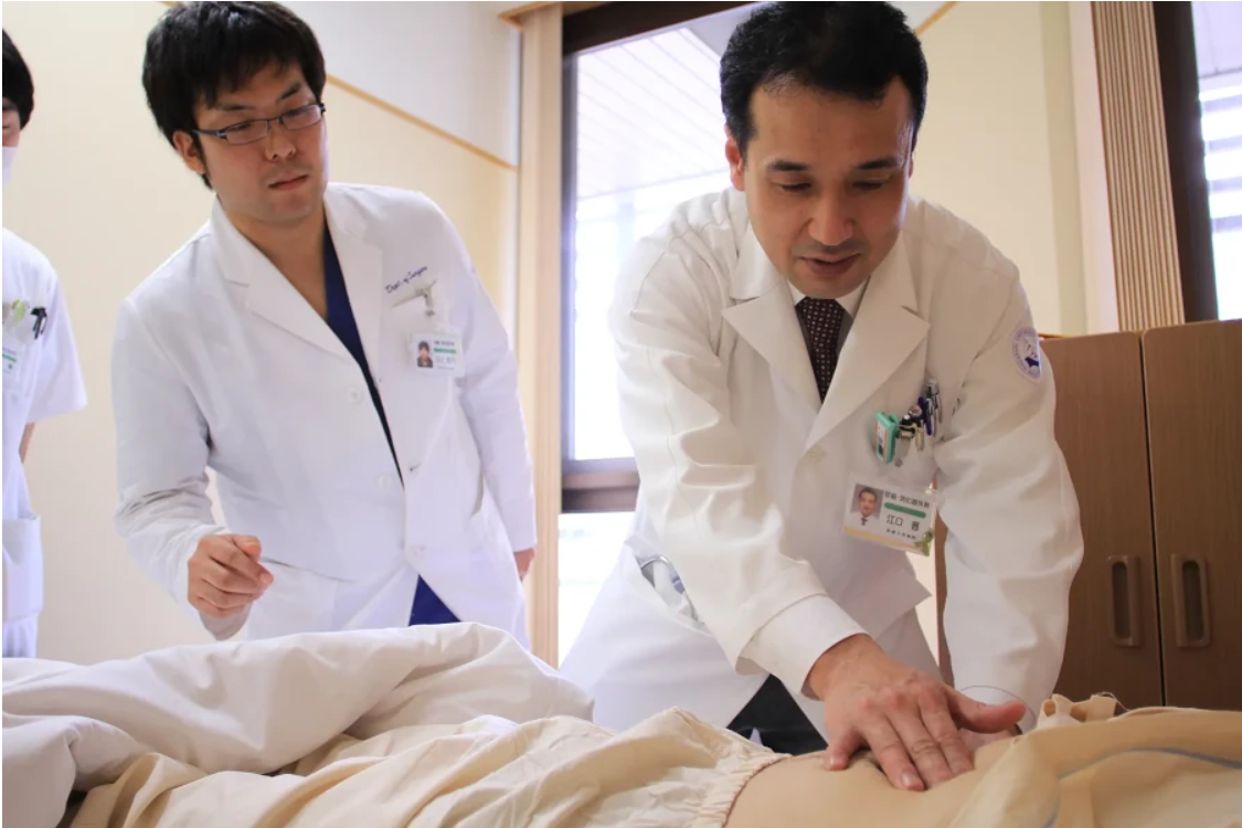 長崎大学附属病院での教授回診にて